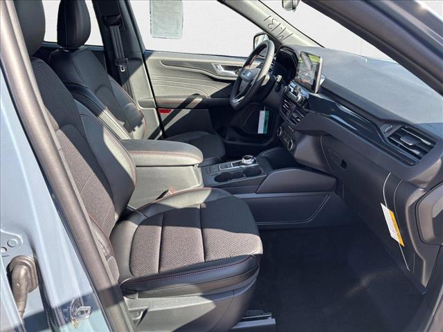 new 2025 Ford Escape car, priced at $25,999