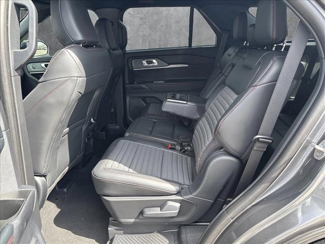 new 2025 Ford Explorer car, priced at $40,103