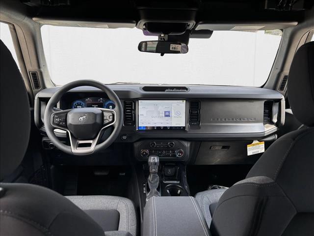 new 2025 Ford Bronco car, priced at $40,075