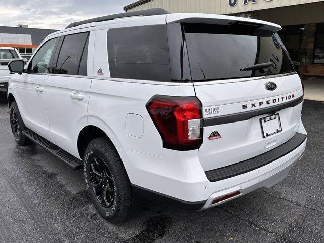 new 2024 Ford Expedition car, priced at $80,998