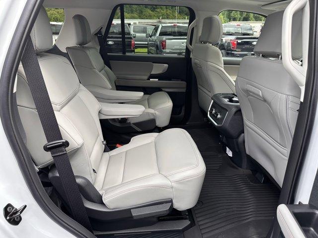 used 2025 Ford Expedition car, priced at $67,790