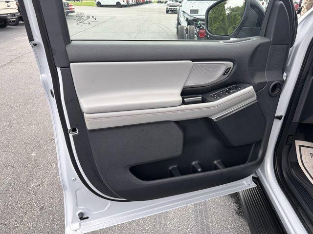 used 2025 Ford Expedition car, priced at $67,790