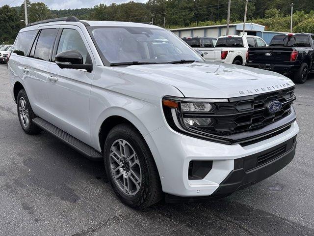 used 2025 Ford Expedition car, priced at $67,790