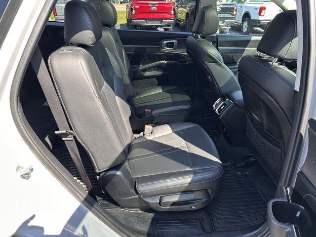 used 2022 Kia Sorento car, priced at $27,880