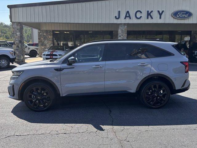 used 2022 Kia Sorento car, priced at $27,880