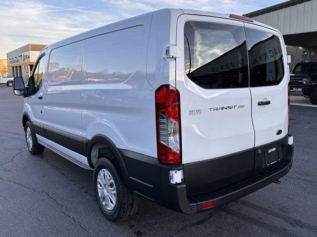 new 2024 Ford Transit-250 car