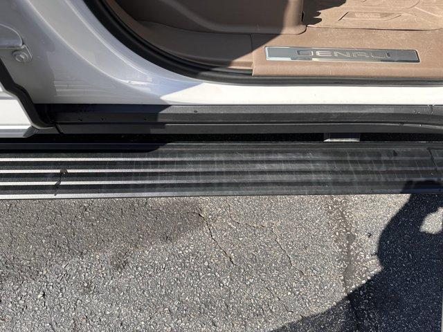 used 2021 GMC Yukon car, priced at $58,690