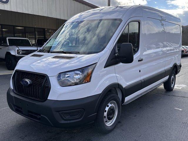 new 2024 Ford Transit-250 car