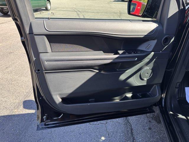 used 2024 Ford Expedition car, priced at $48,288