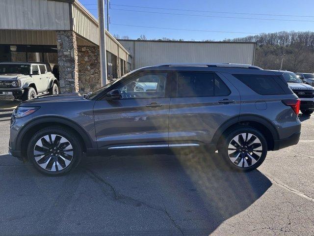 new 2025 Ford Explorer car