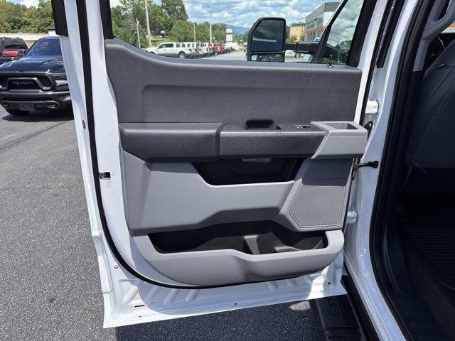 new 2025 Ford F-350 car, priced at $68,230