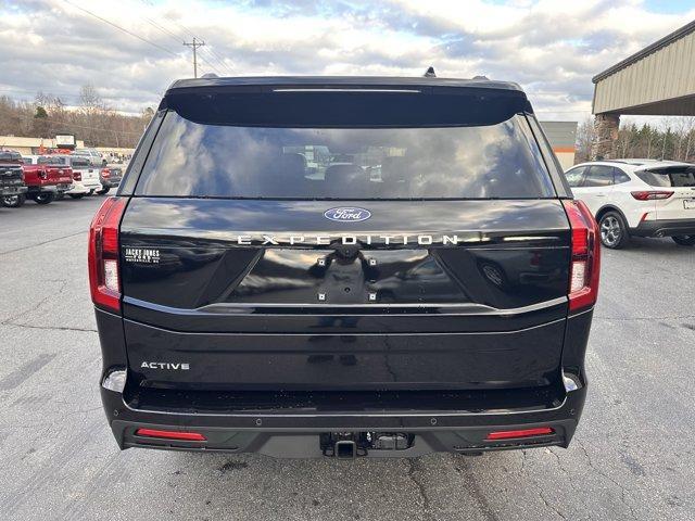 new 2025 Ford Expedition car, priced at $70,780