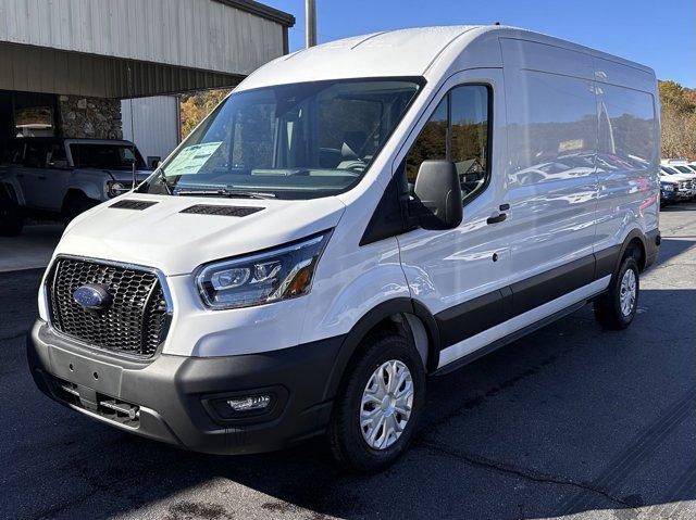 new 2024 Ford Transit-250 car