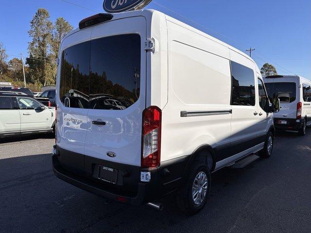 new 2024 Ford Transit-250 car