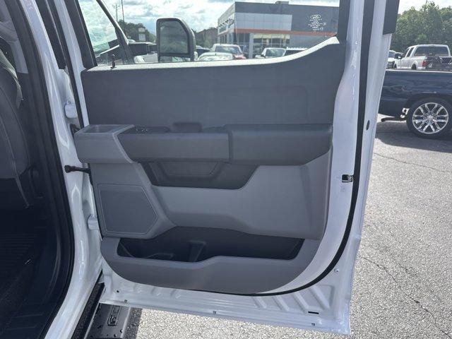 new 2025 Ford F-250 car, priced at $67,700