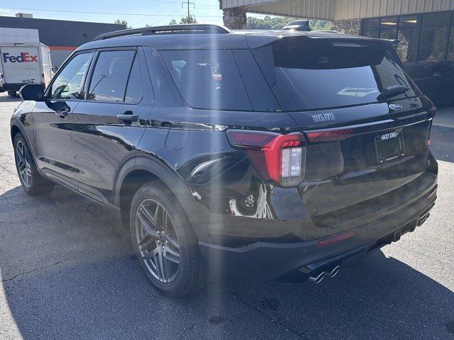 new 2025 Ford Explorer car