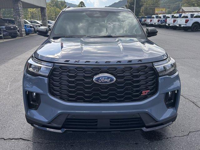 new 2025 Ford Explorer car