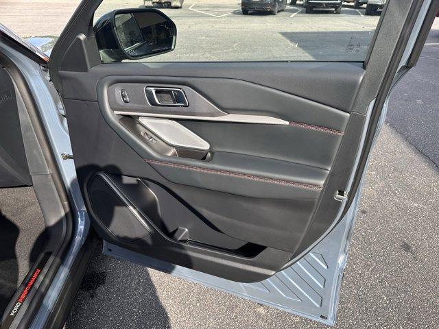 new 2025 Ford Explorer car