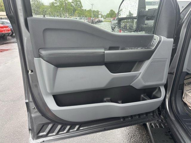 new 2025 Ford F-350 car, priced at $65,885