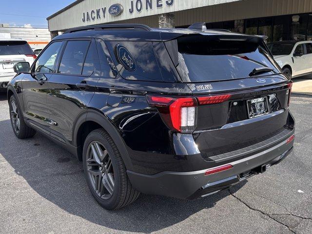 new 2025 Ford Explorer car