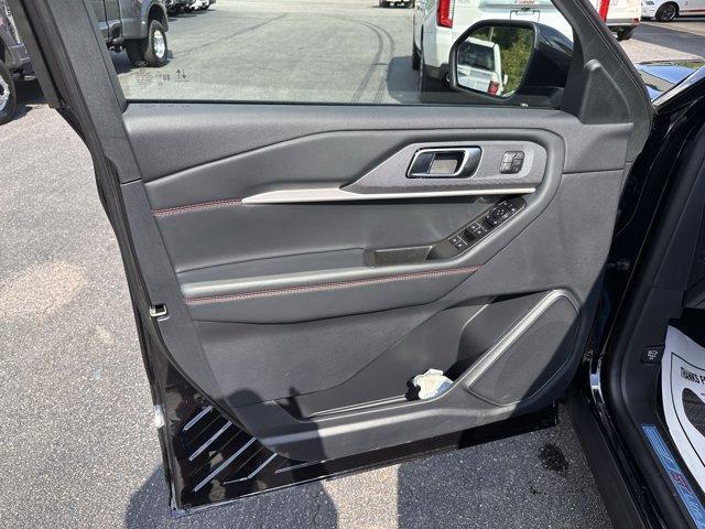 new 2025 Ford Explorer car