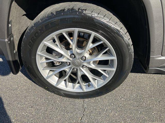 used 2023 Jeep Grand Cherokee car, priced at $43,275