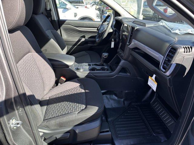 new 2025 Ford Ranger car, priced at $40,000