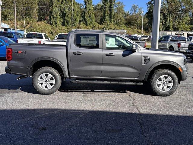 new 2025 Ford Ranger car, priced at $40,000