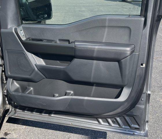 new 2025 Ford F-150 car, priced at $52,395
