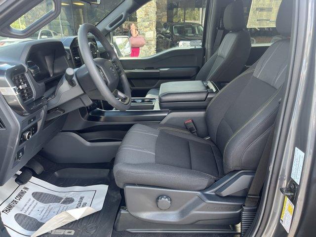 new 2025 Ford F-150 car, priced at $52,395