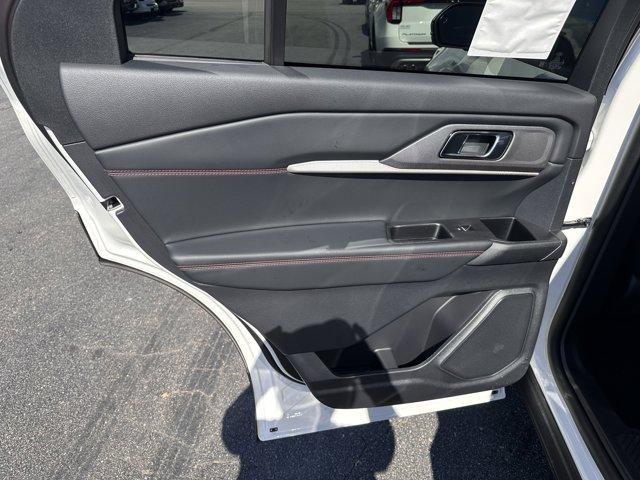 new 2025 Ford Explorer car
