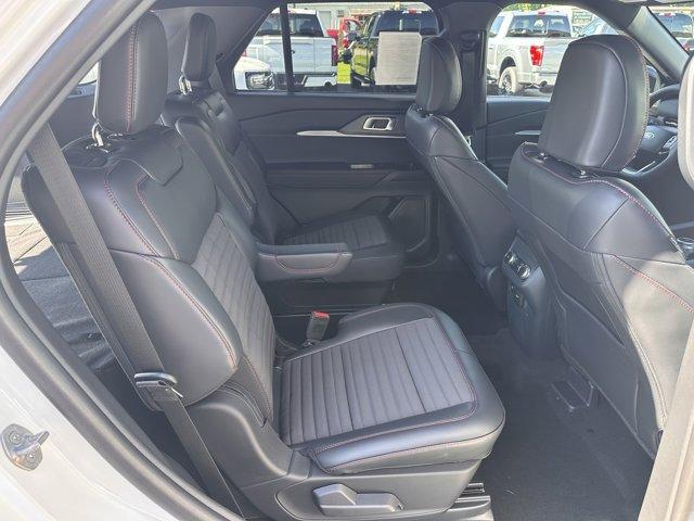 new 2025 Ford Explorer car