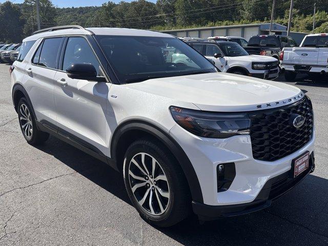new 2025 Ford Explorer car
