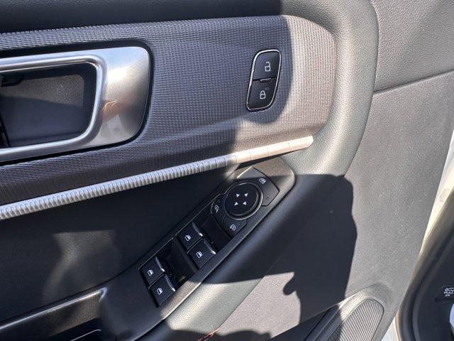 new 2025 Ford Explorer car