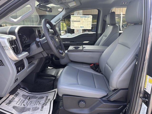 new 2025 Ford F-350 car
