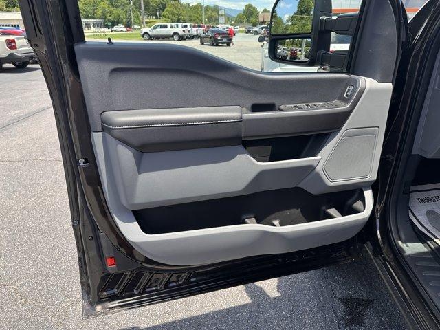 new 2025 Ford F-350 car, priced at $57,591
