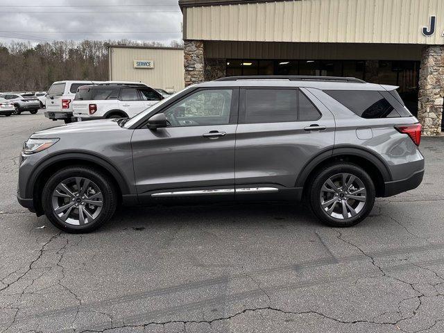 new 2025 Ford Explorer car