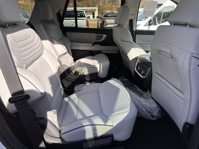 new 2025 Ford Expedition car, priced at $89,873