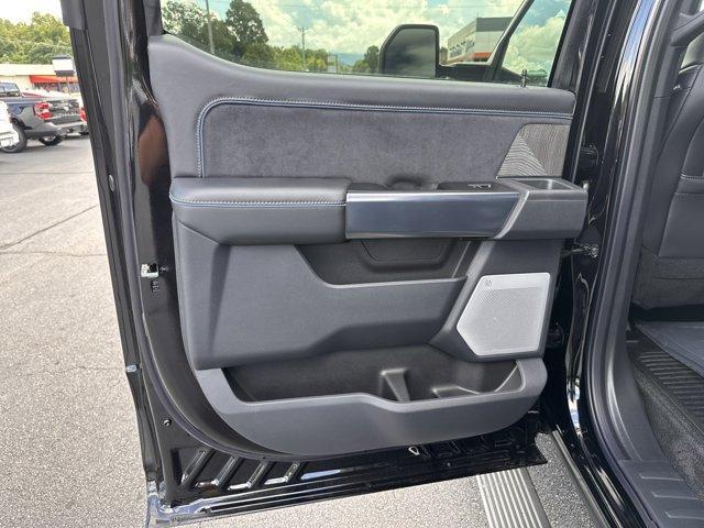 new 2025 Ford F-450 car, priced at $99,640