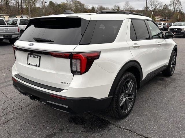 new 2025 Ford Explorer car