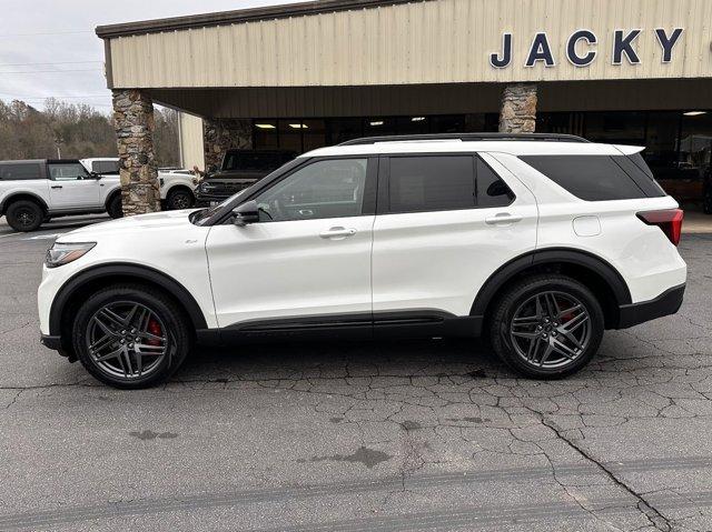 new 2025 Ford Explorer car