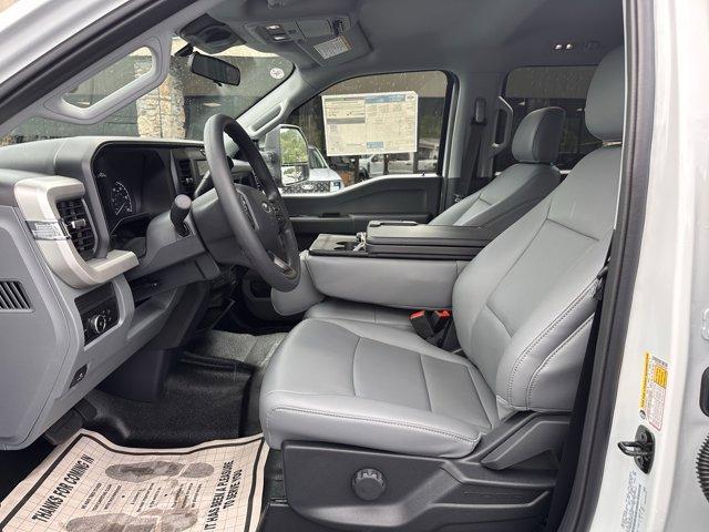 new 2025 Ford F-450 car, priced at $77,650