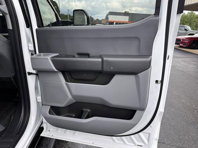 new 2025 Ford F-450 car, priced at $77,650