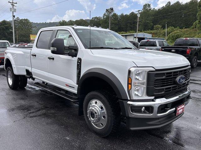 new 2025 Ford F-450 car, priced at $77,650