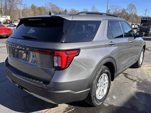 new 2025 Ford Explorer car