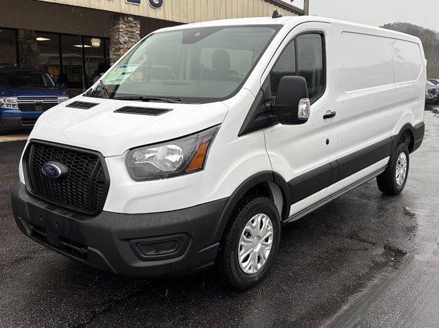 new 2024 Ford Transit-250 car