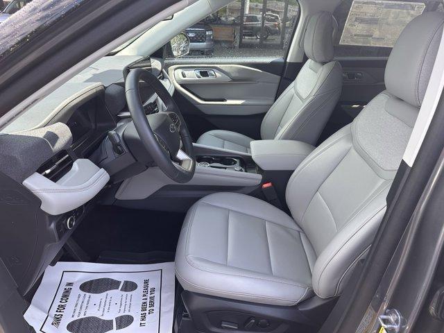 new 2025 Ford Explorer car, priced at $41,763