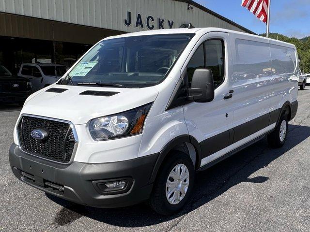 new 2025 Ford Transit-250 car