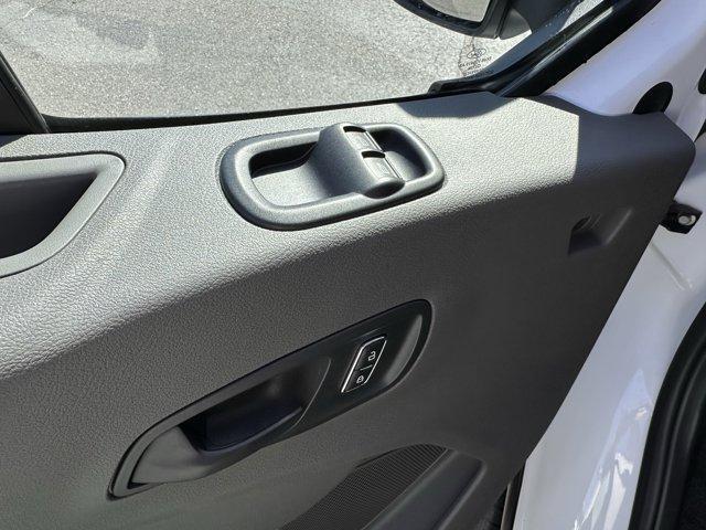 new 2025 Ford Transit-250 car