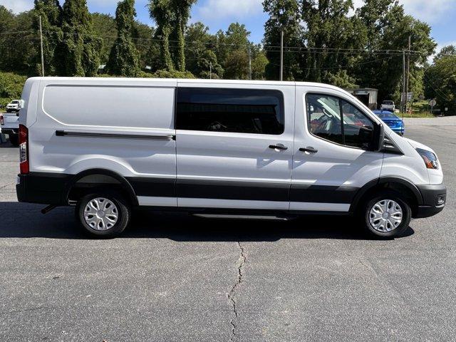 new 2025 Ford Transit-250 car